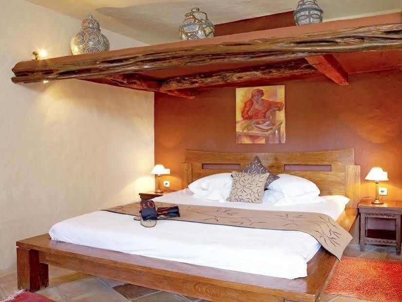 Agroturismo Atzaro Санта-Эулалия-дель-Рио Экстерьер фото