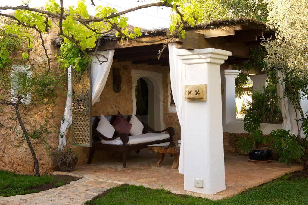 Agroturismo Atzaro Санта-Эулалия-дель-Рио Экстерьер фото