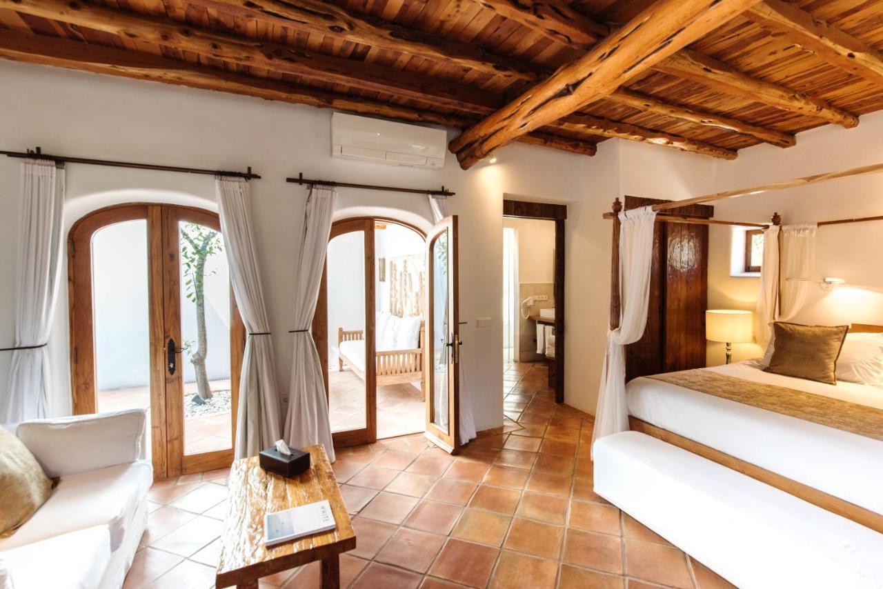 Agroturismo Atzaro Санта-Эулалия-дель-Рио Экстерьер фото