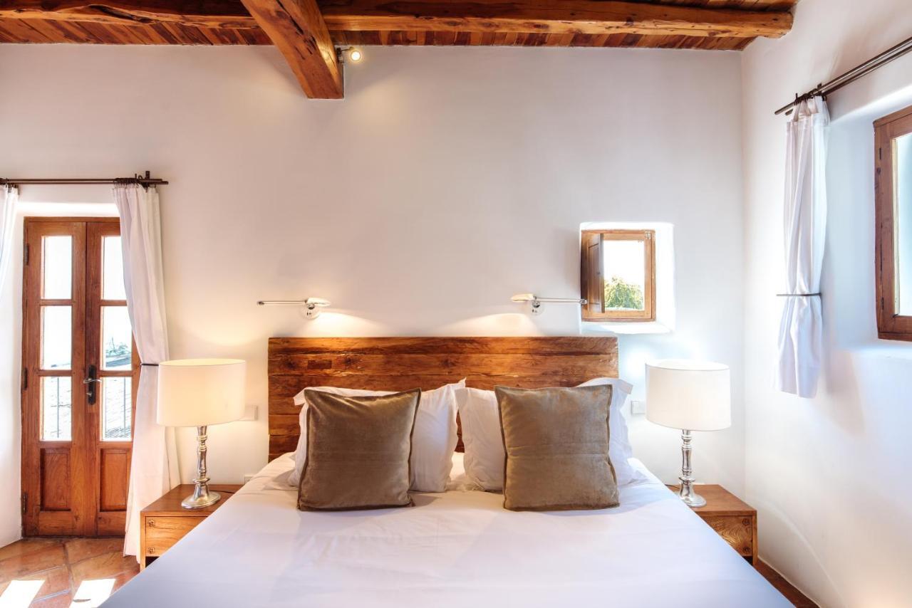 Agroturismo Atzaro Санта-Эулалия-дель-Рио Экстерьер фото